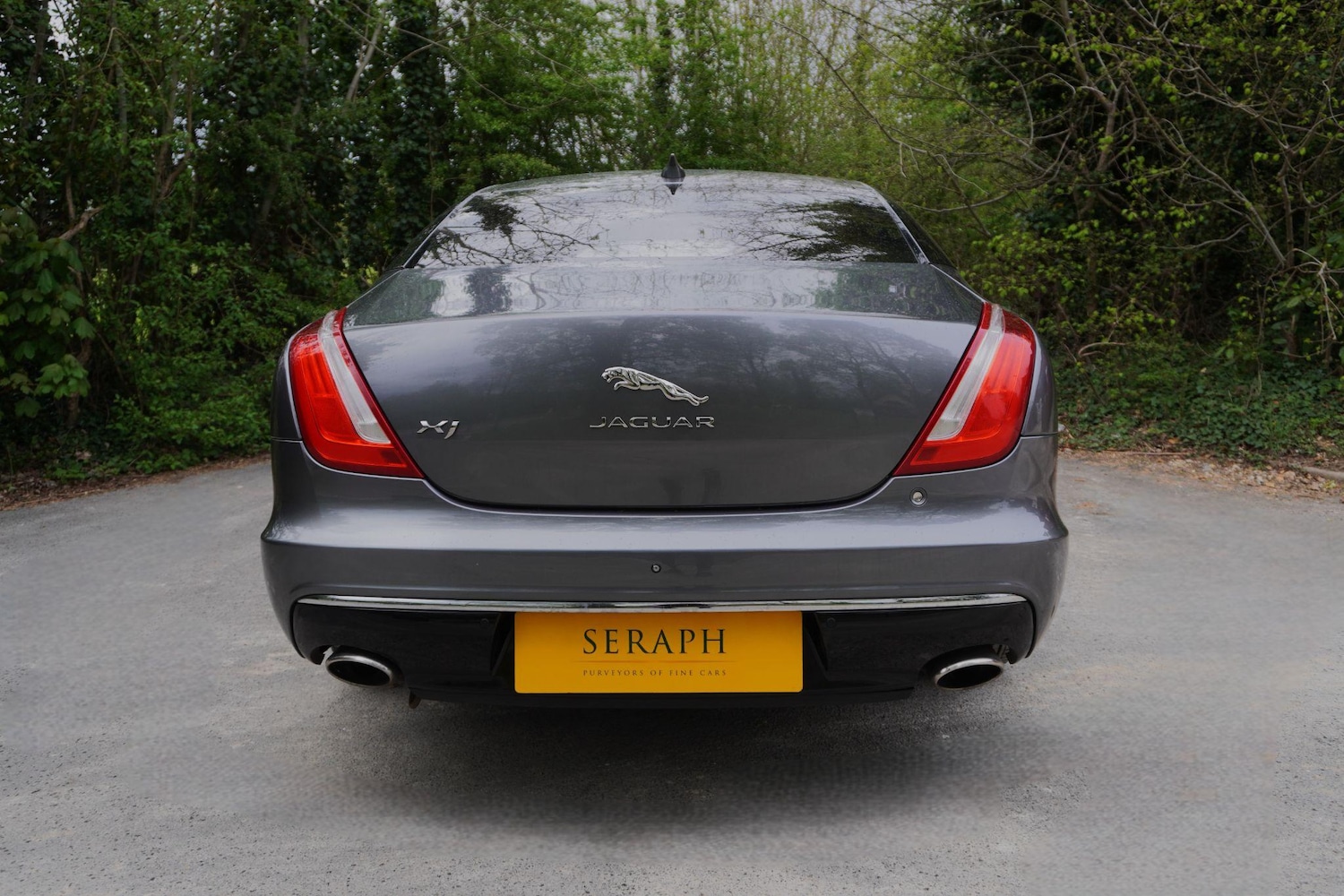 Used Jaguar XJ 2017 for sale - 76990570: Photo 4