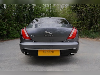 Used Jaguar XJ 2017 for sale - 76990570: Photo
