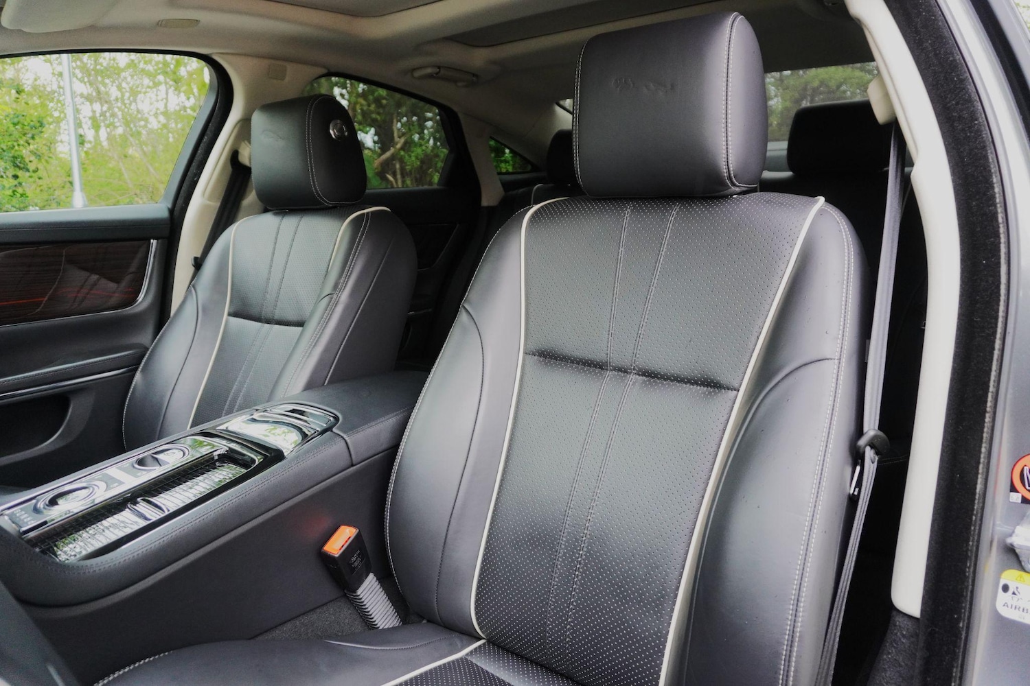 Used Jaguar XJ 2017 for sale - 76990570: Photo 55