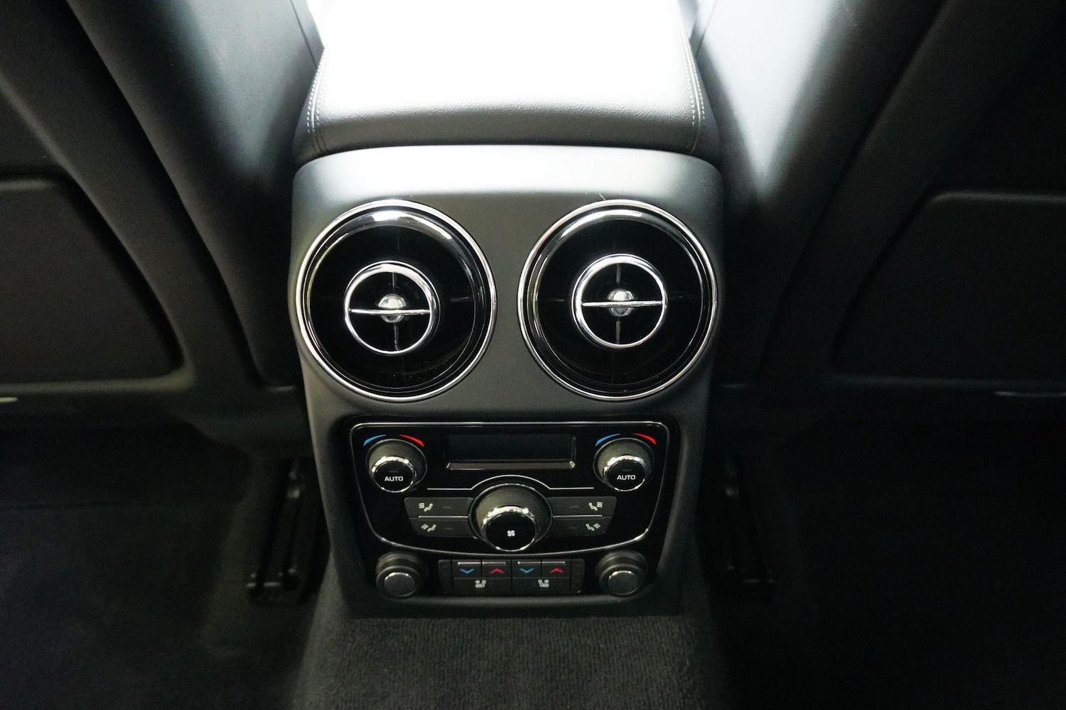 Used Jaguar XJ 2017 for sale - 76990570: Photo 64