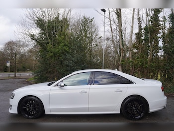 Used Audi S8 2015 for sale - 77939427: Photo
