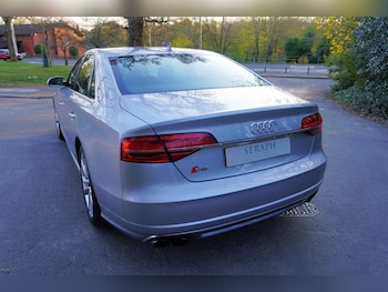 Used Audi S8 2015 for sale - 75514365: Photo