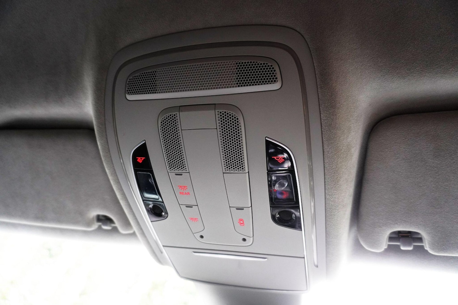 Used Audi S8 2016 for sale - 77191242: Photo 23