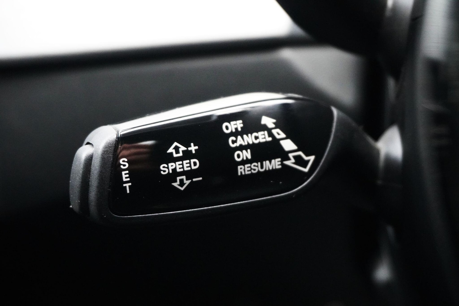 Used Audi S8 2016 for sale - 77191242: Photo 36