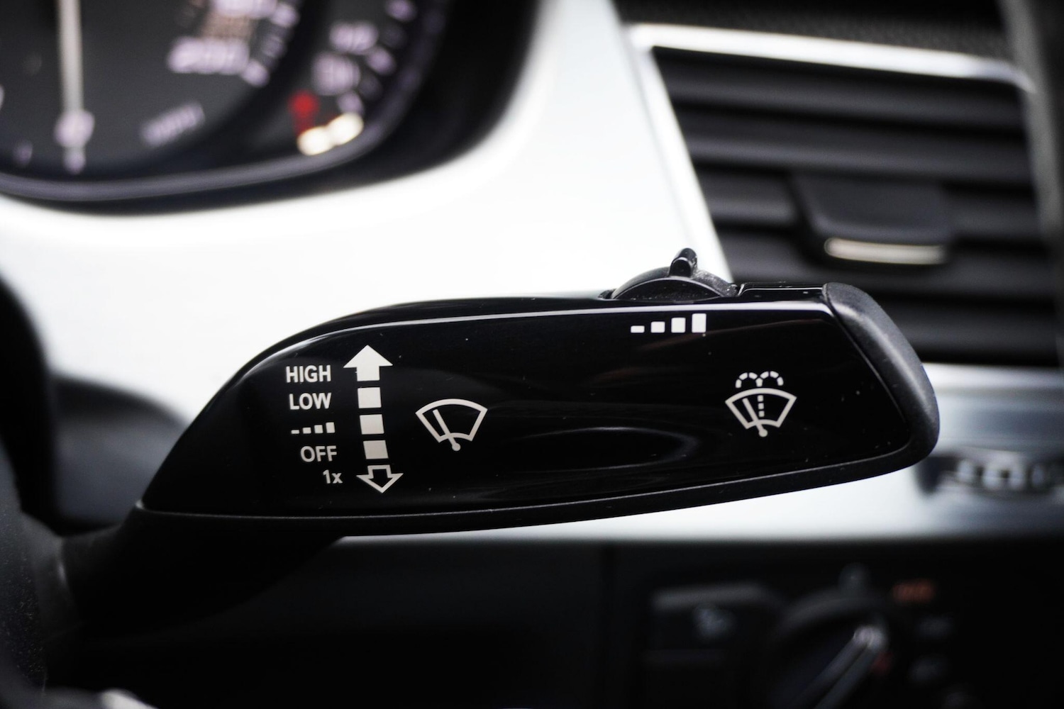 Used Audi S8 2016 for sale - 77191242: Photo 38