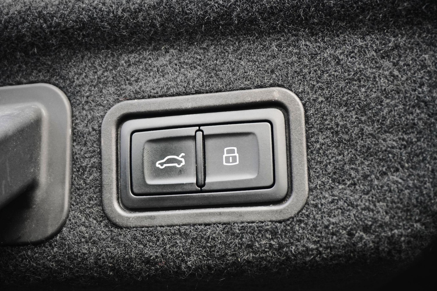 Used Audi S8 2016 for sale - 77191242: Photo 86