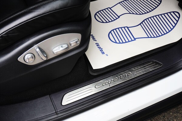 Used Porsche Cayenne 2016 for sale - 76239740: Photo 16