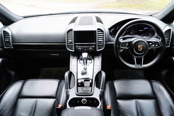 Used Porsche Cayenne 2016 for sale - 76239740: Photo 21