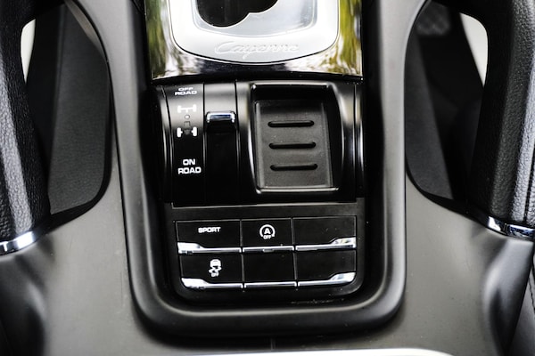Used Porsche Cayenne 2016 for sale - 76239740: Photo 31
