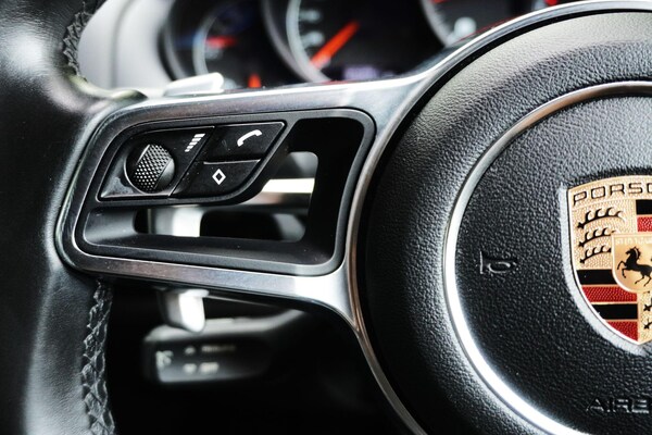 Used Porsche Cayenne 2016 for sale - 76239740: Photo 32