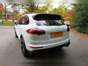 Used Porsche Cayenne 2016 for sale - 76239740: Photo 3