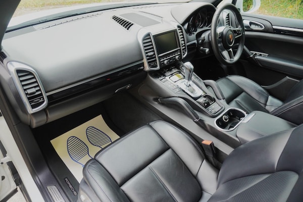 Used Porsche Cayenne 2016 for sale - 76239740: Photo 47