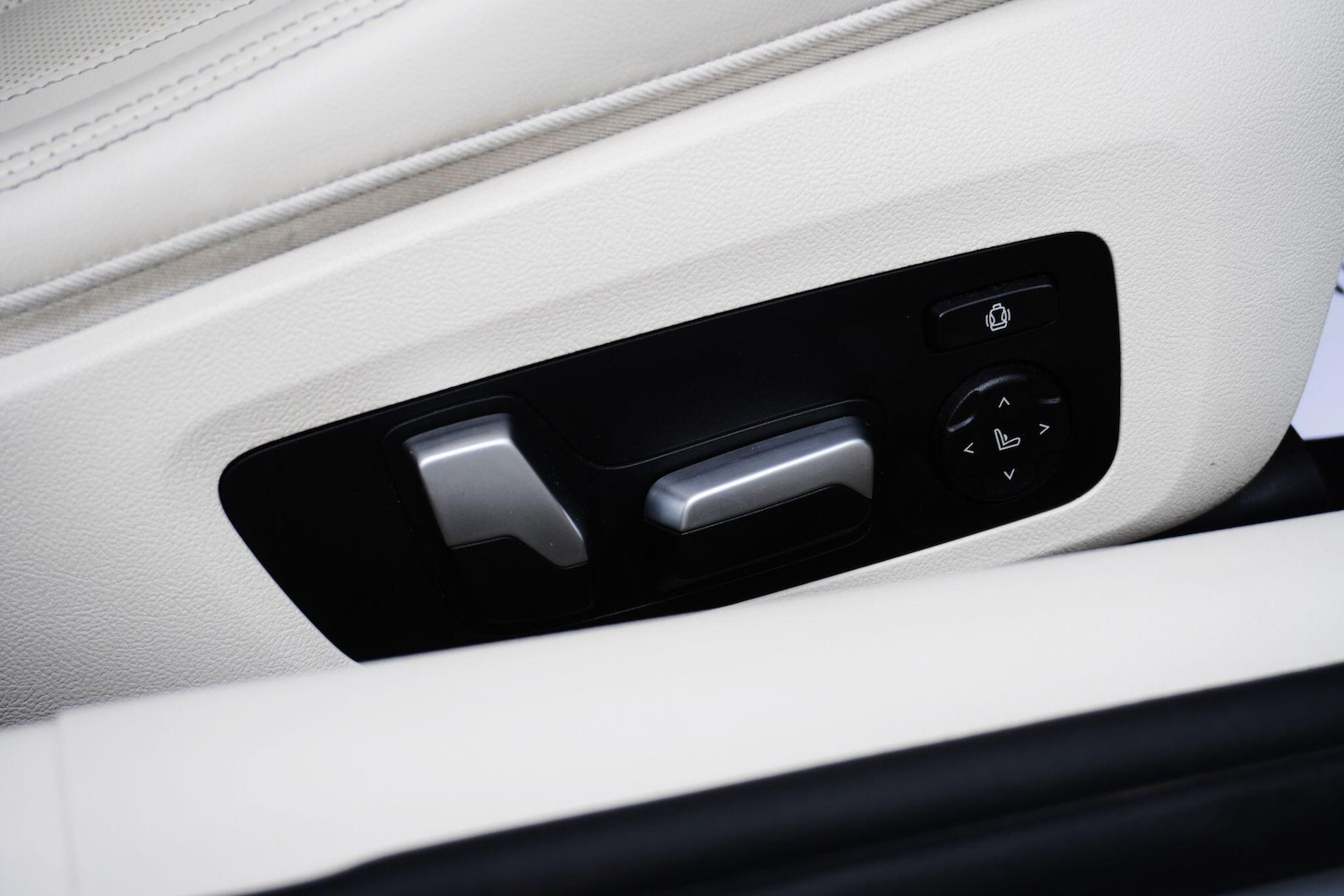 Used BMW 8 Series 2020 for sale - 77029718: Photo 16