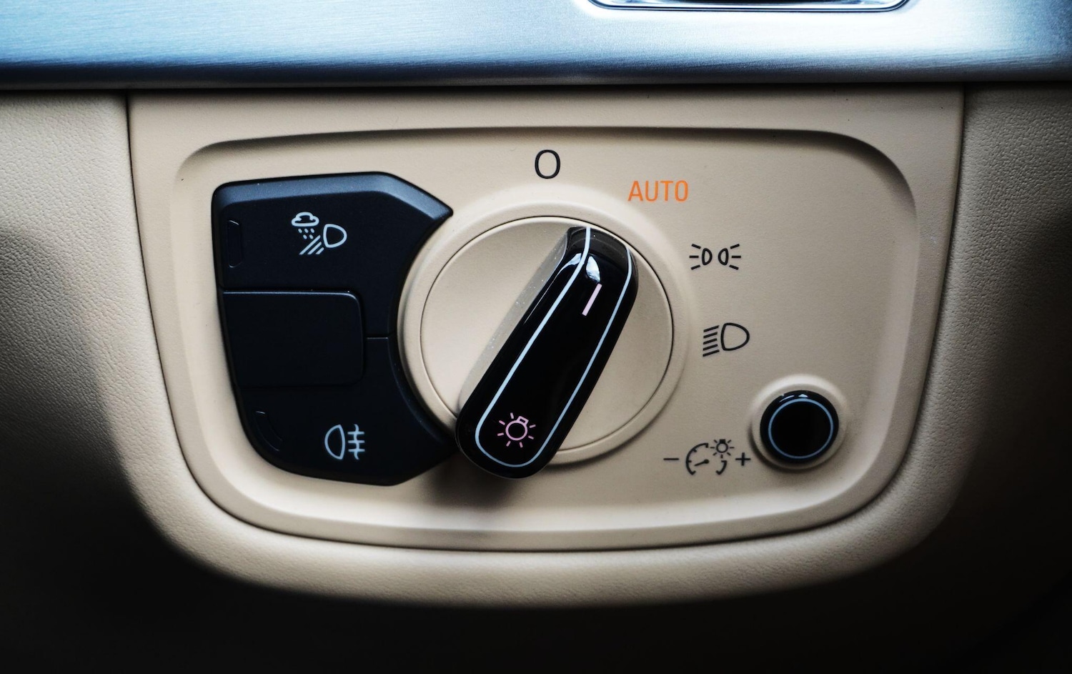 Used Audi S8 2015 for sale - 77190549: Photo 40