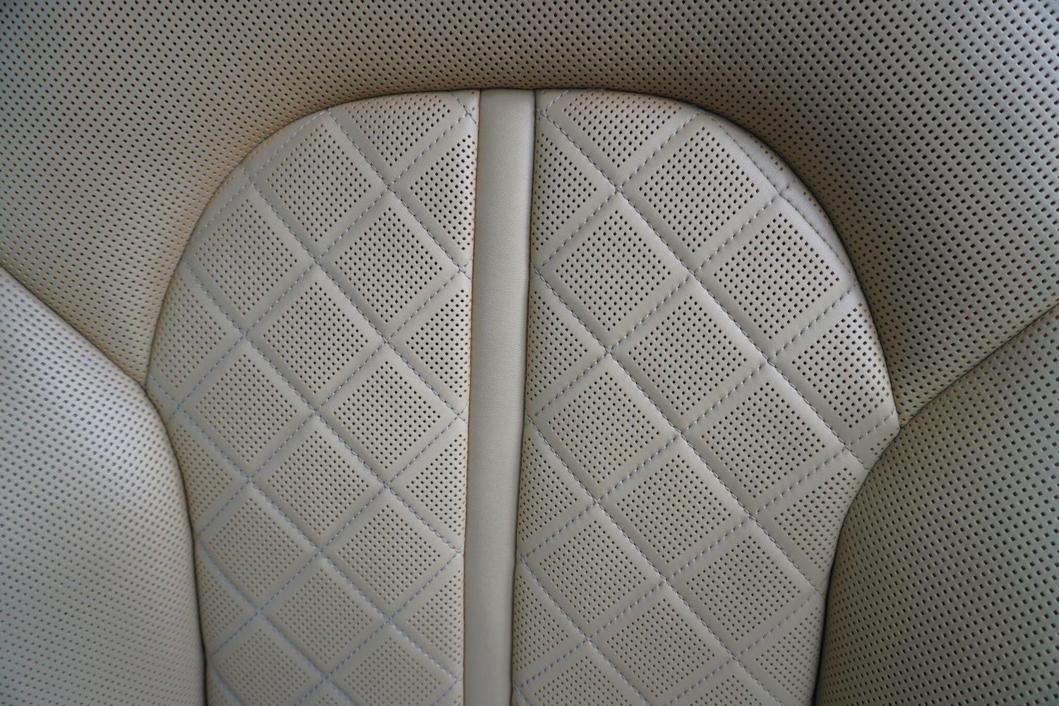 Used Audi S8 2015 for sale - 77190549: Photo 60