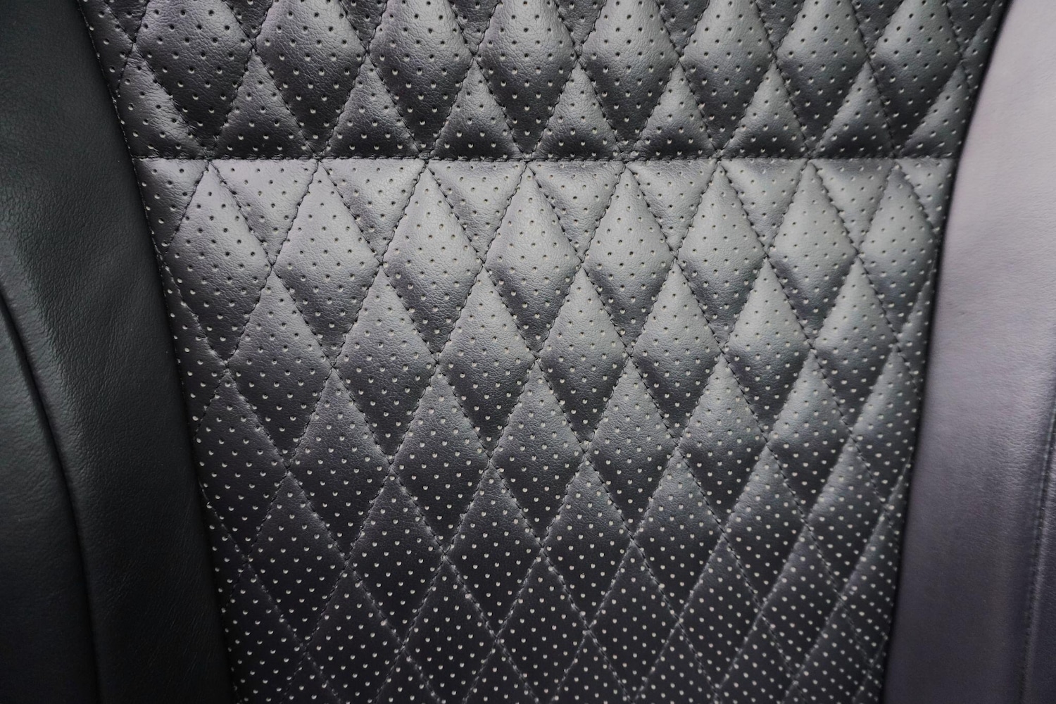 Used Jaguar XJ 2016 for sale - 76702396: Photo 16