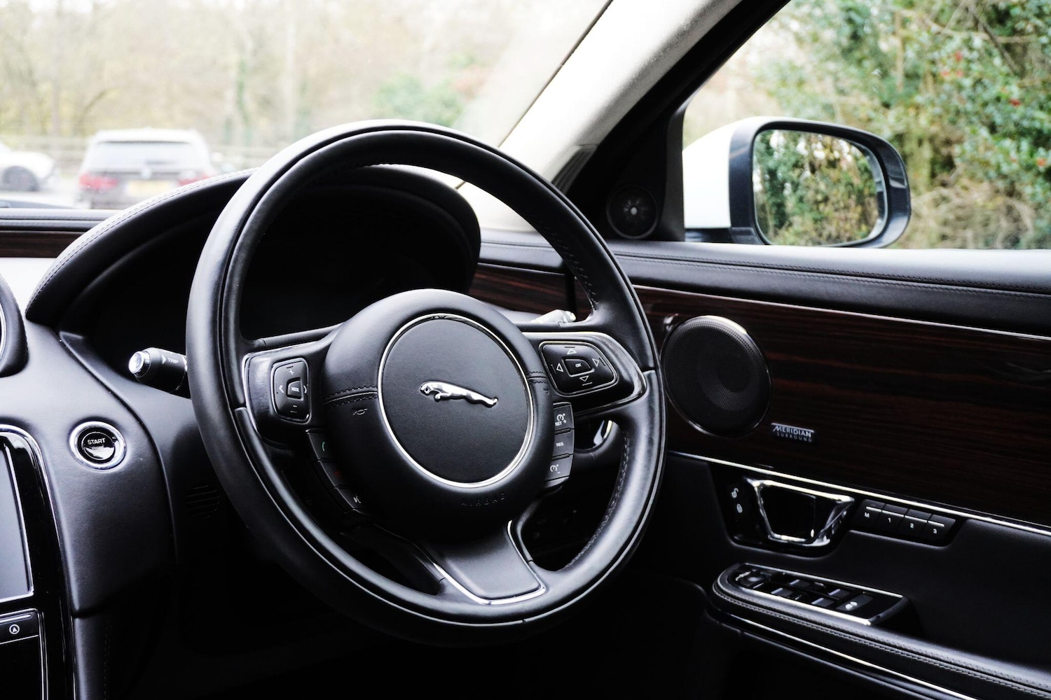 Used Jaguar XJ 2016 for sale - 76702396: Photo 21