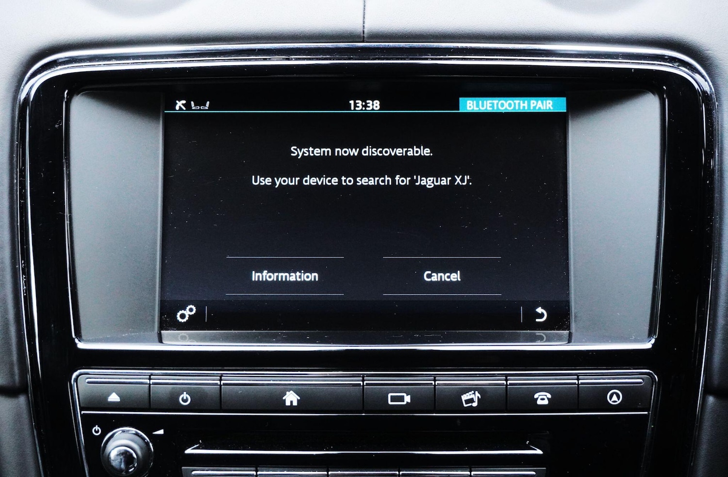 Used Jaguar XJ 2016 for sale - 76702396: Photo 29