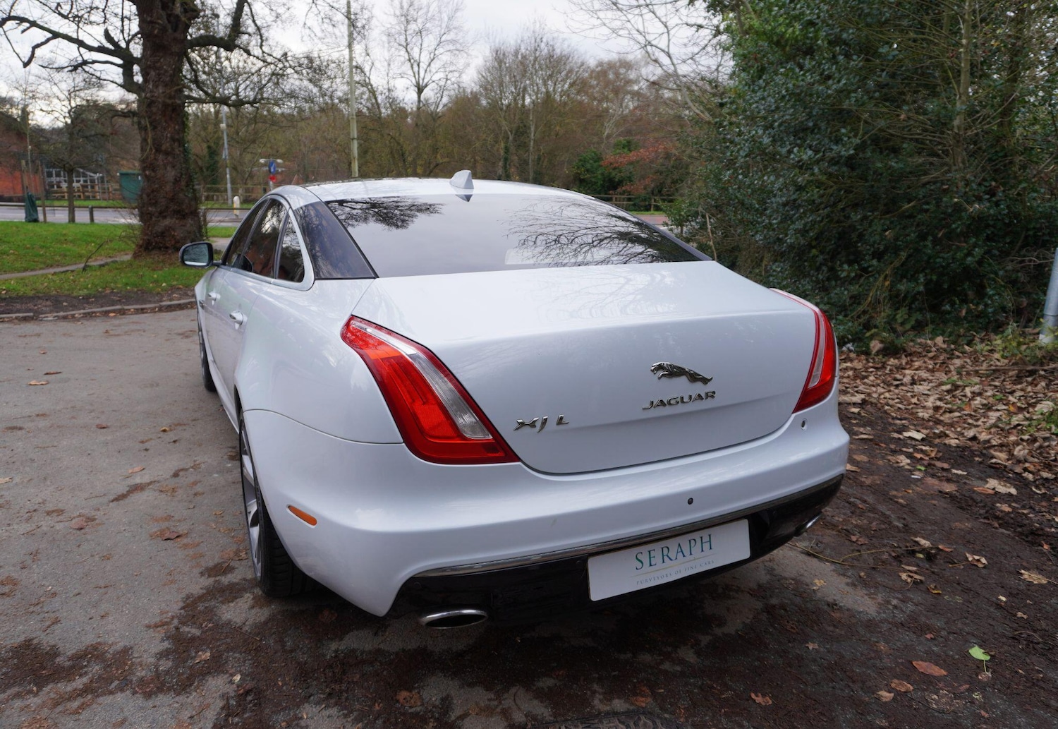 Used Jaguar XJ 2016 for sale - 76702396: Photo 3