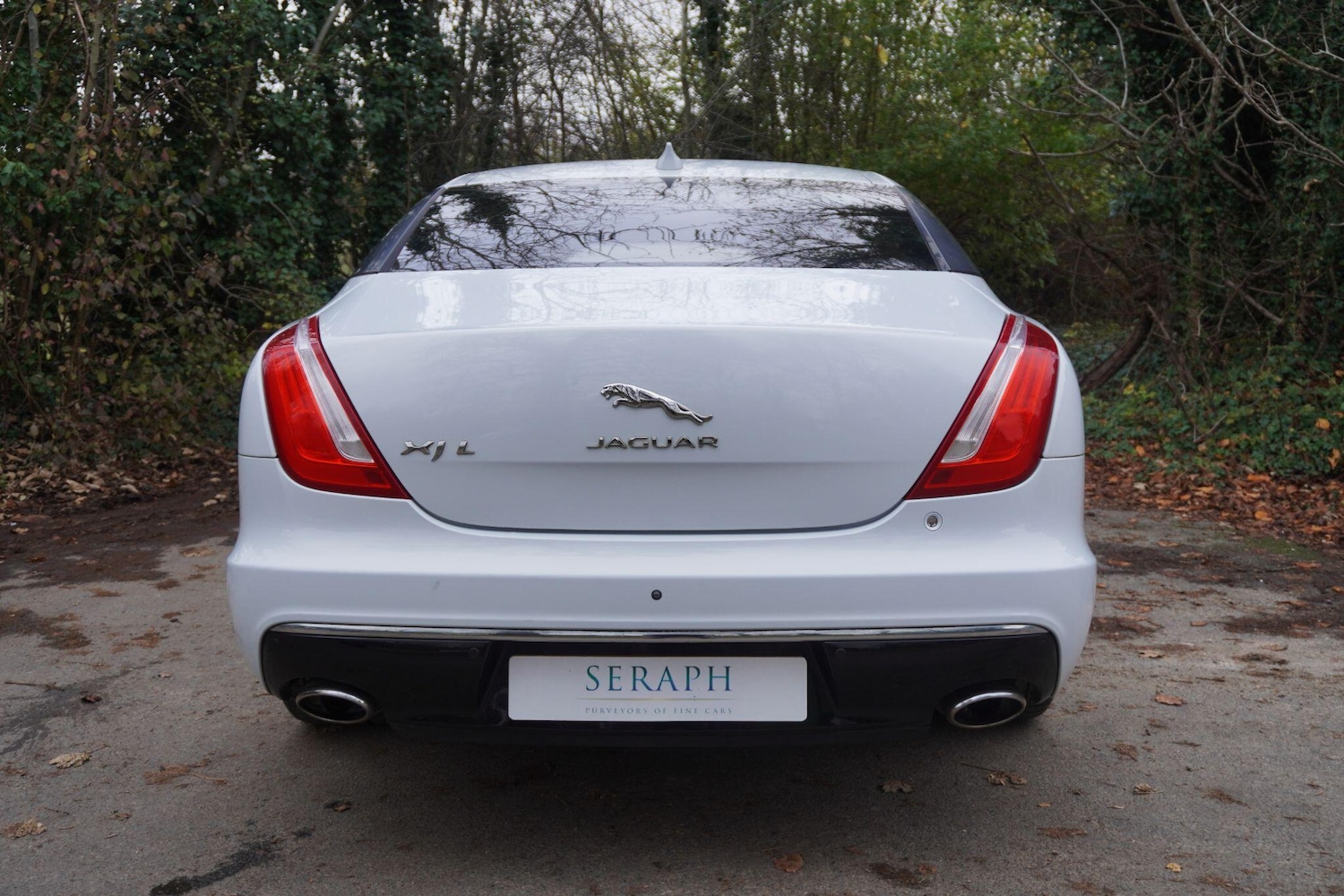 Used Jaguar XJ 2016 for sale - 76702396: Photo 4