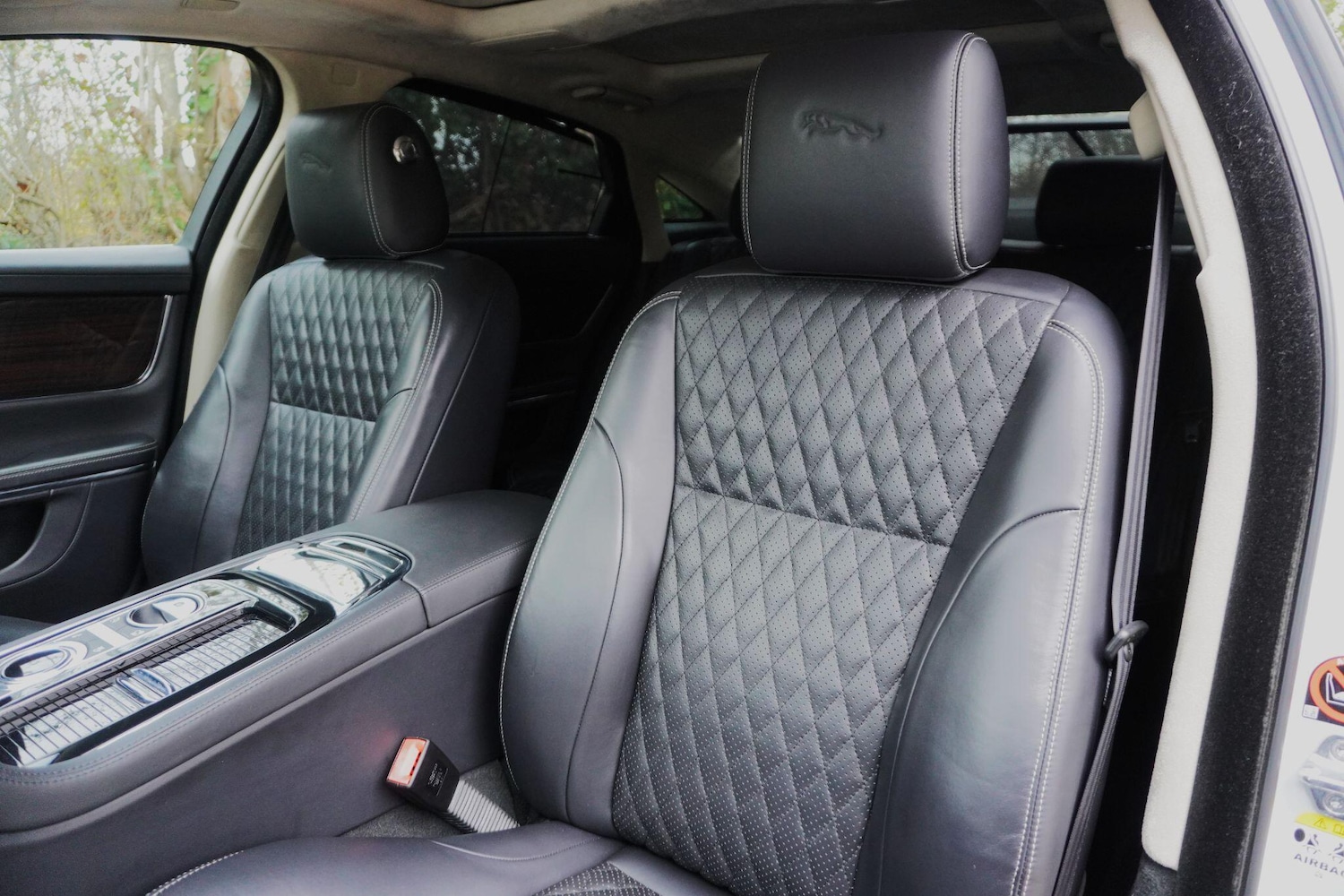 Used Jaguar XJ 2016 for sale - 76702396: Photo 61