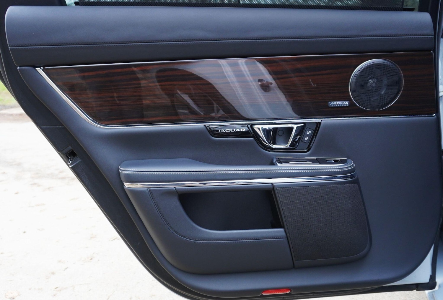 Used Jaguar XJ 2016 for sale - 76702396: Photo 67