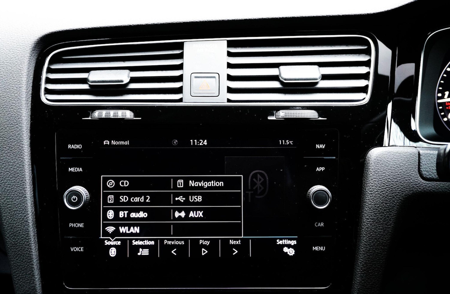 Used Volkswagen Golf 2017 for sale - 76337050: Photo 23