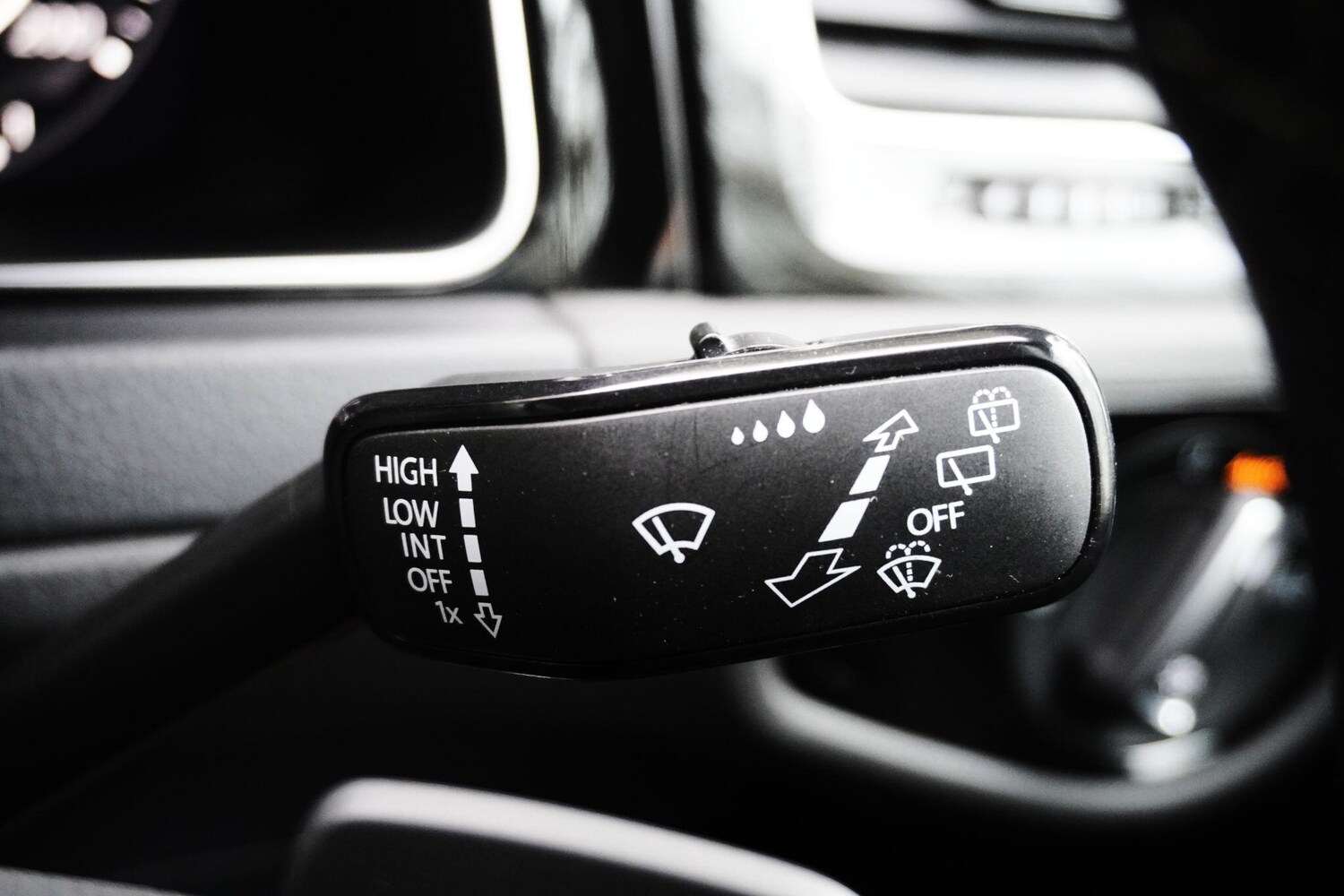 Used Volkswagen Golf 2017 for sale - 76337050: Photo 36