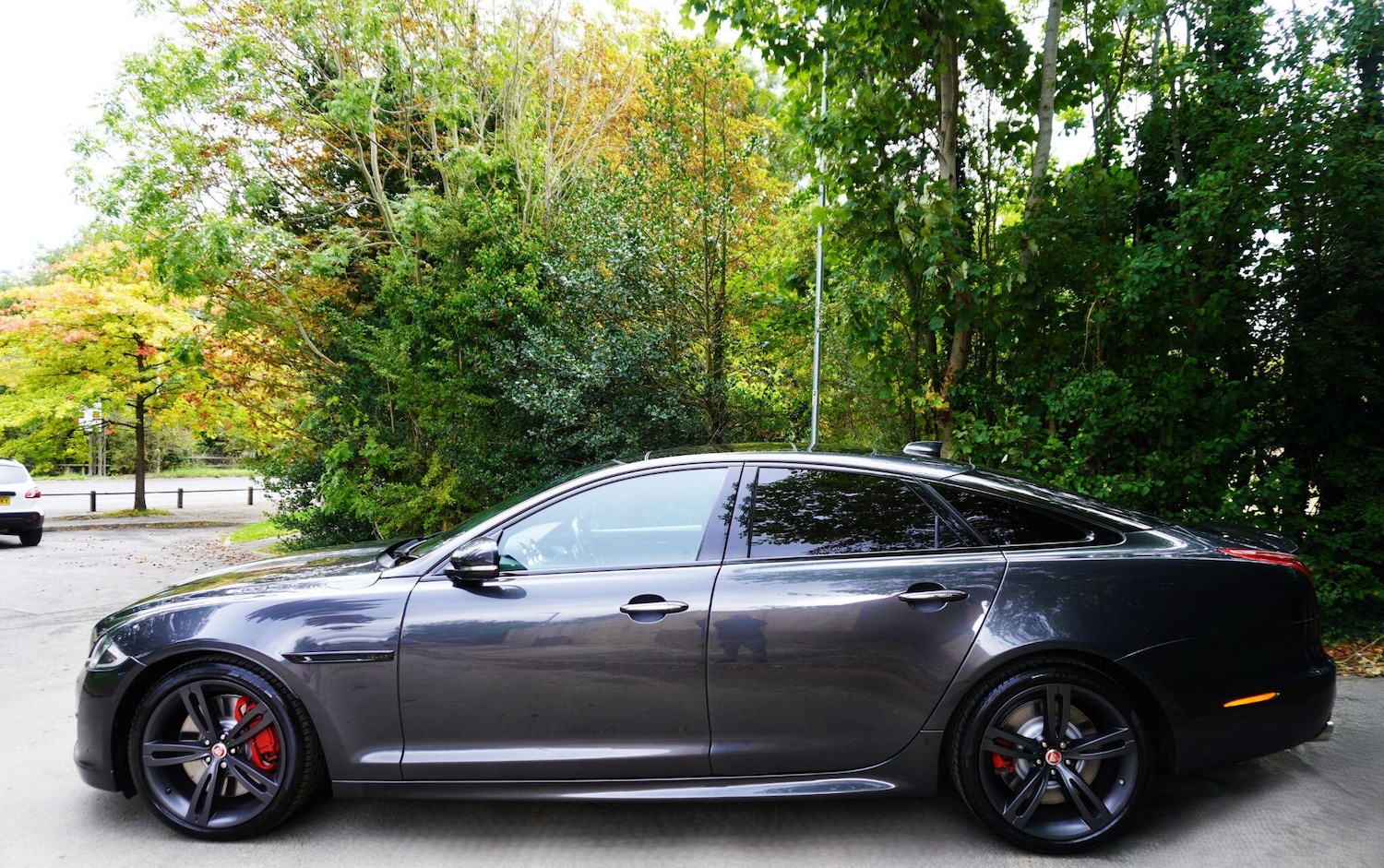 Used Jaguar XJ 2018 for sale - 77279304: Photo 2