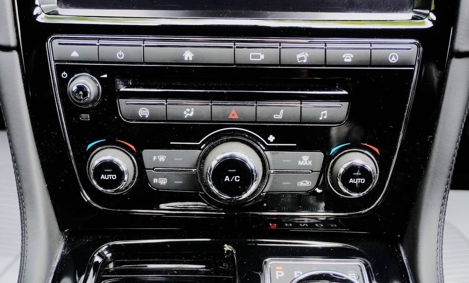 Used Jaguar XJ 2018 for sale - 77279304: Photo 35