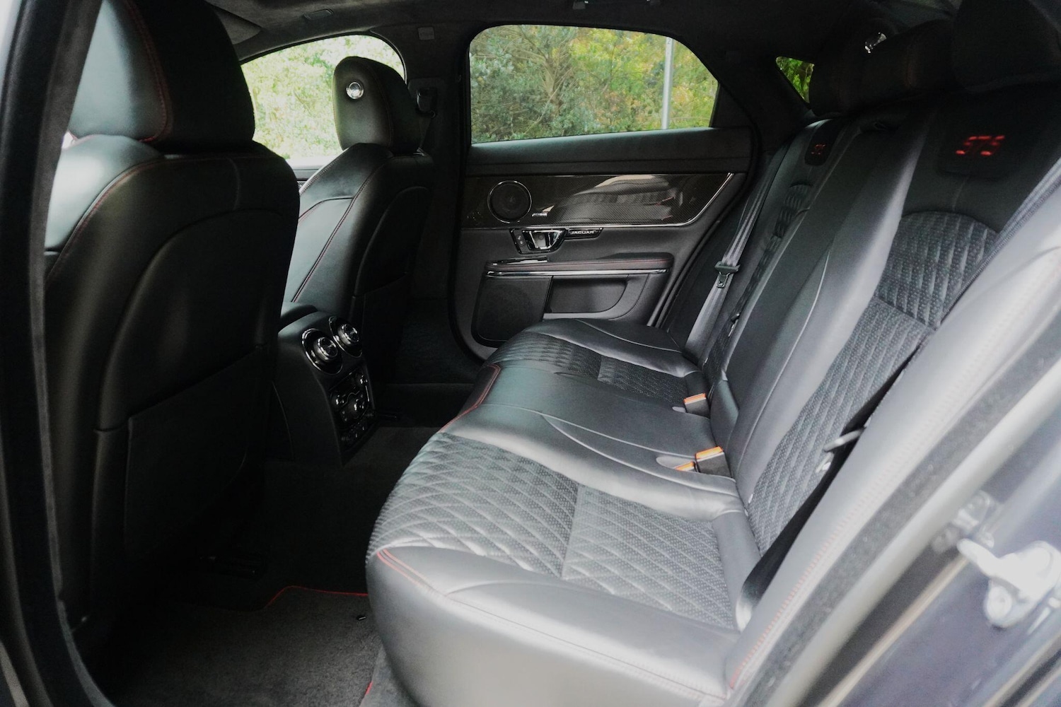 Used Jaguar XJ 2018 for sale - 77279304: Photo 61