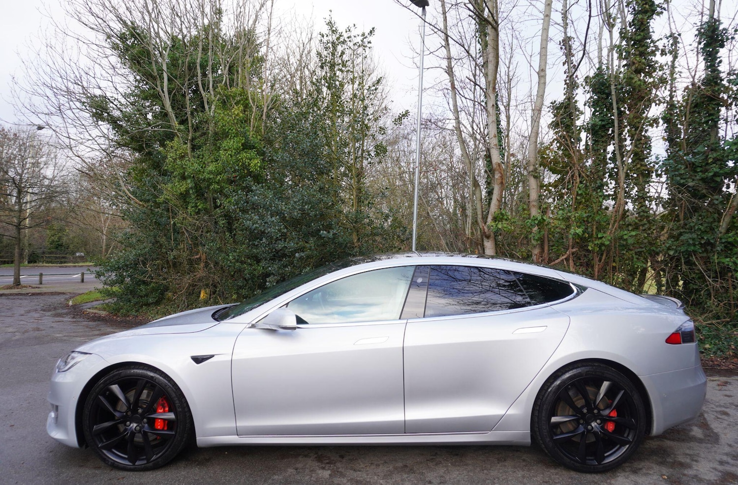 Used Tesla Model S 2018 for sale - 77098052: Photo 2