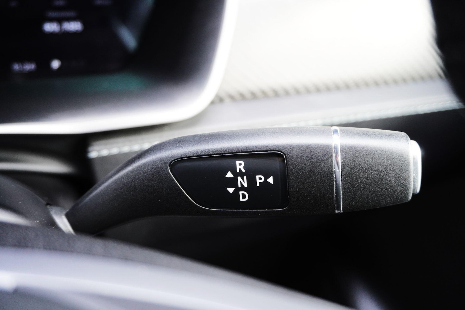 Used Tesla Model S 2018 for sale - 77098052: Photo 32