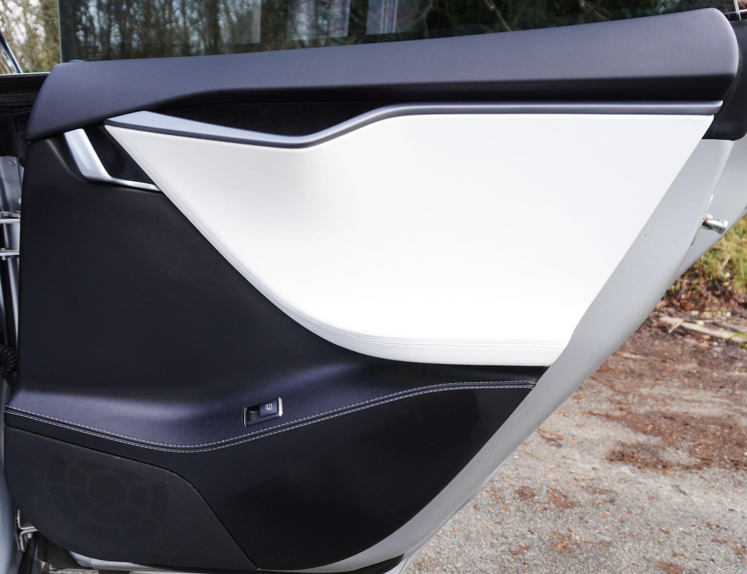 Used Tesla Model S 2018 for sale - 77098052: Photo 35