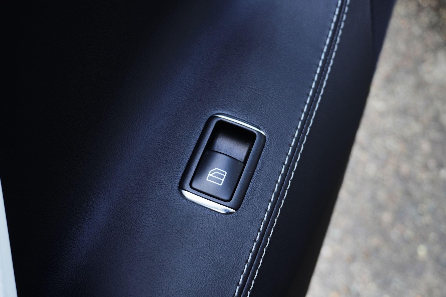 Used Tesla Model S 2018 for sale - 77098052: Photo 41