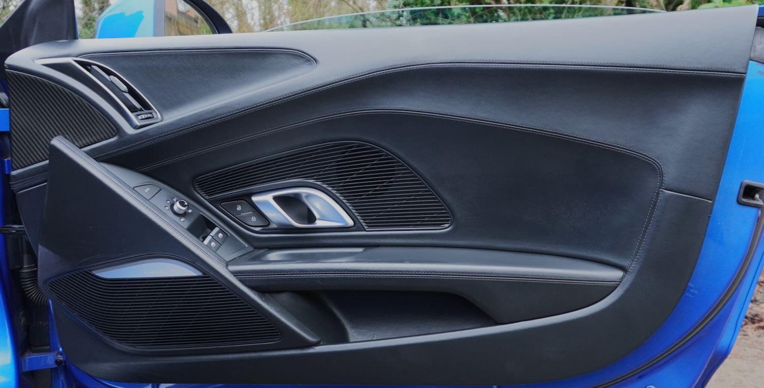 Used Audi R8 2017 for sale - 76975589: Photo 11