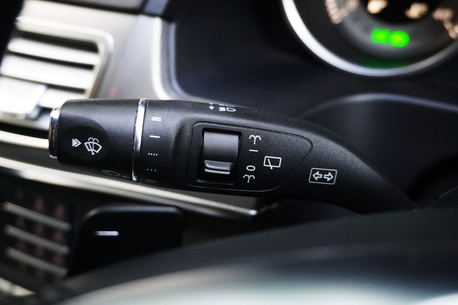 Used Mercedes-Benz E Class 2016 for sale - 76991541: Photo 32