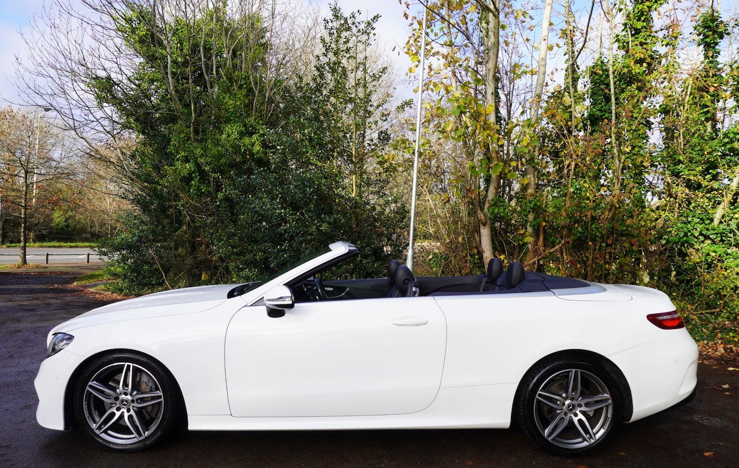 Used Mercedes-Benz E Class 2018 for sale - 76997166: Photo 2