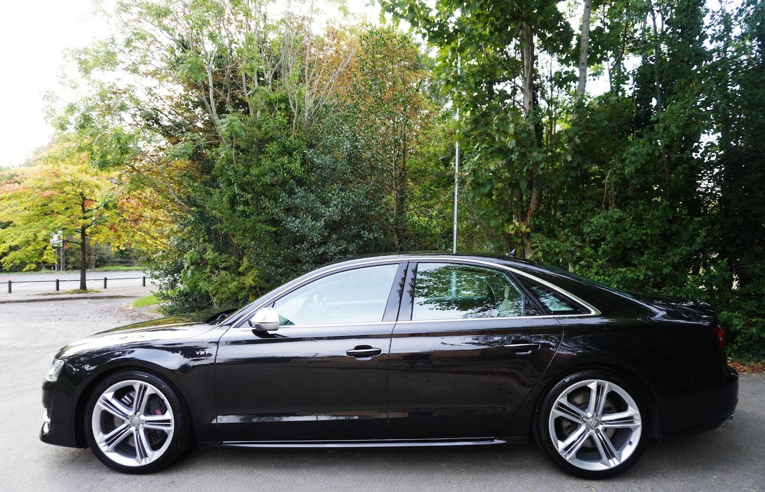 Used Audi A8 2014 for sale - 78062916: Photo 2