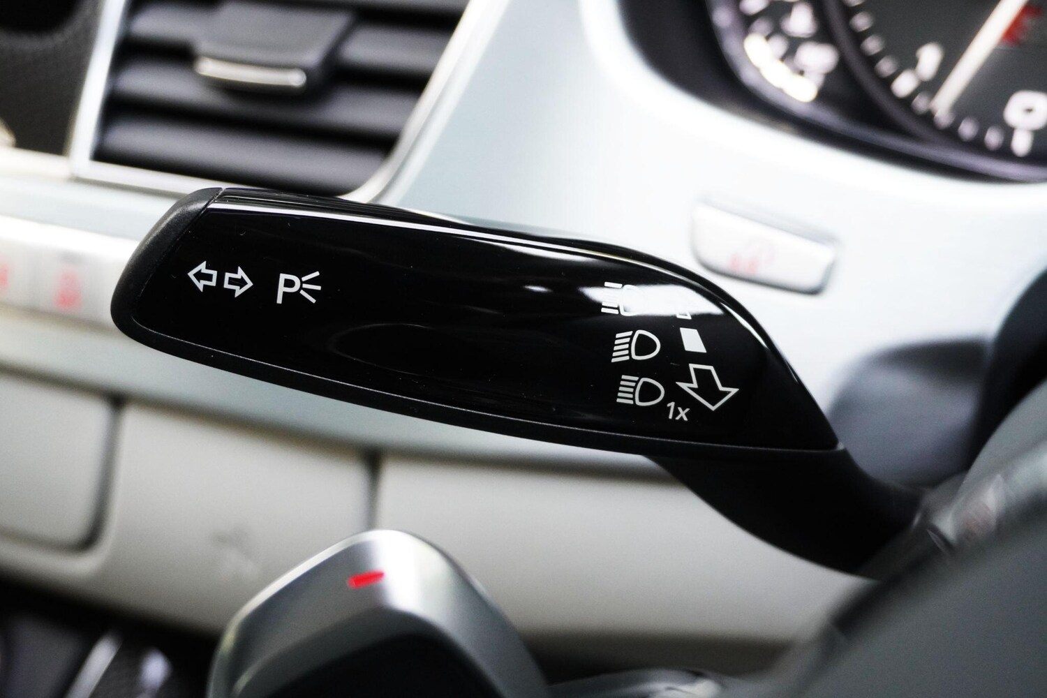 Used Audi A8 2014 for sale - 78062916: Photo 35