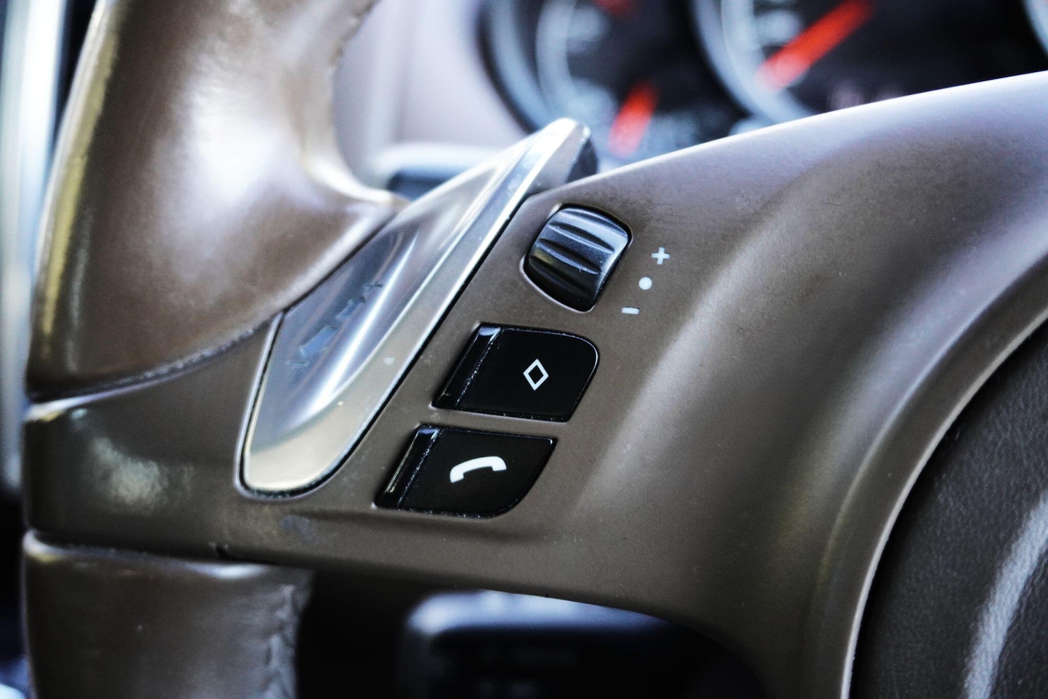 Used Porsche Cayenne for sale - 76620384: Photo 35