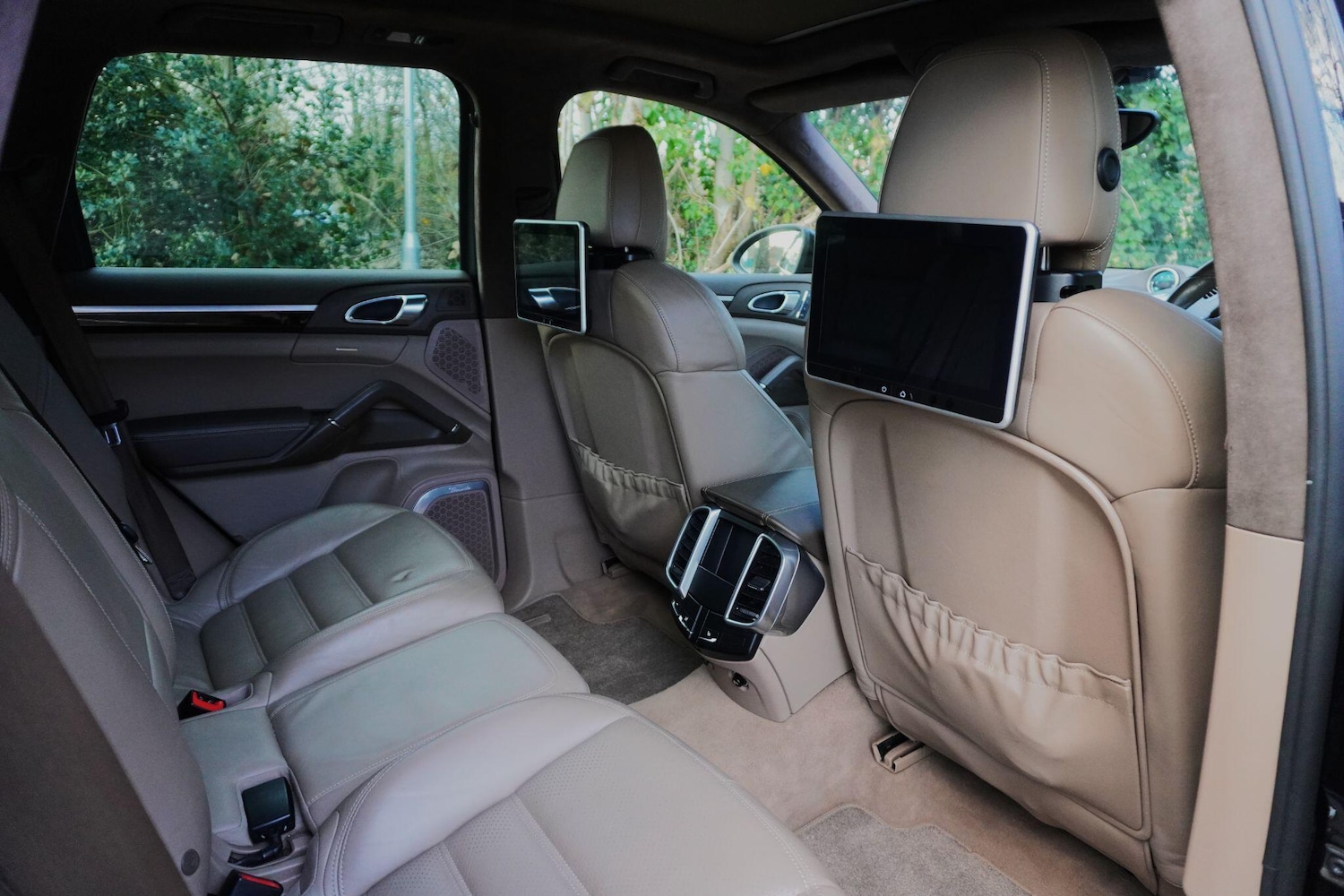 Used Porsche Cayenne for sale - 76620384: Photo 42