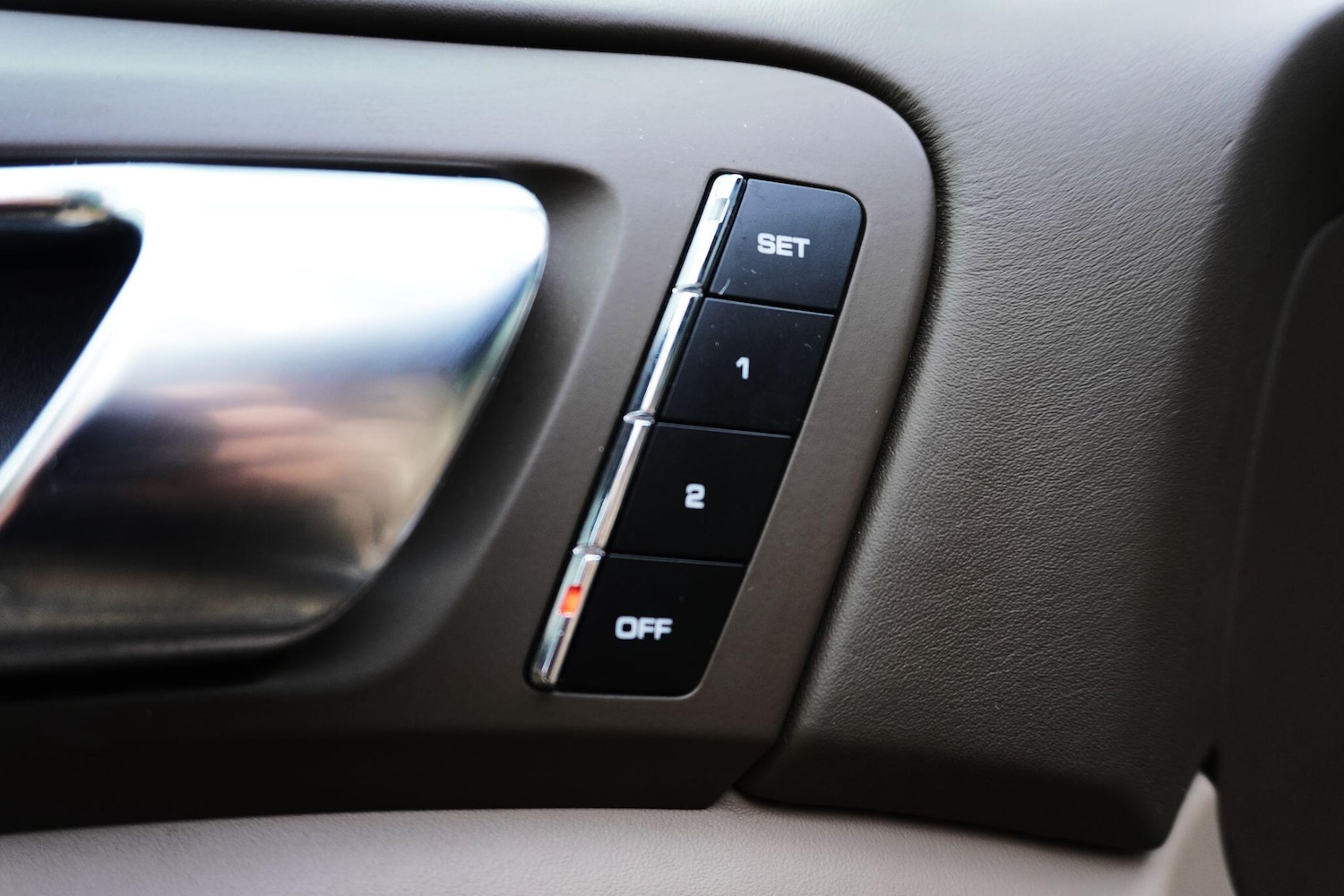 Used Porsche Cayenne for sale - 76620384: Photo 53