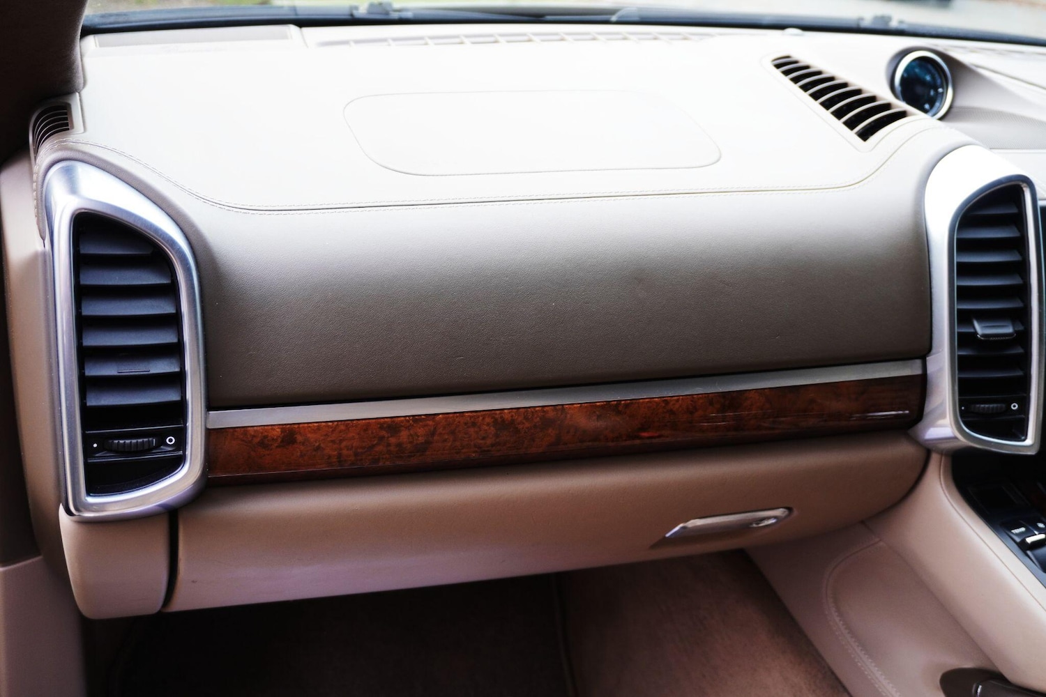 Used Porsche Cayenne for sale - 76620384: Photo 57