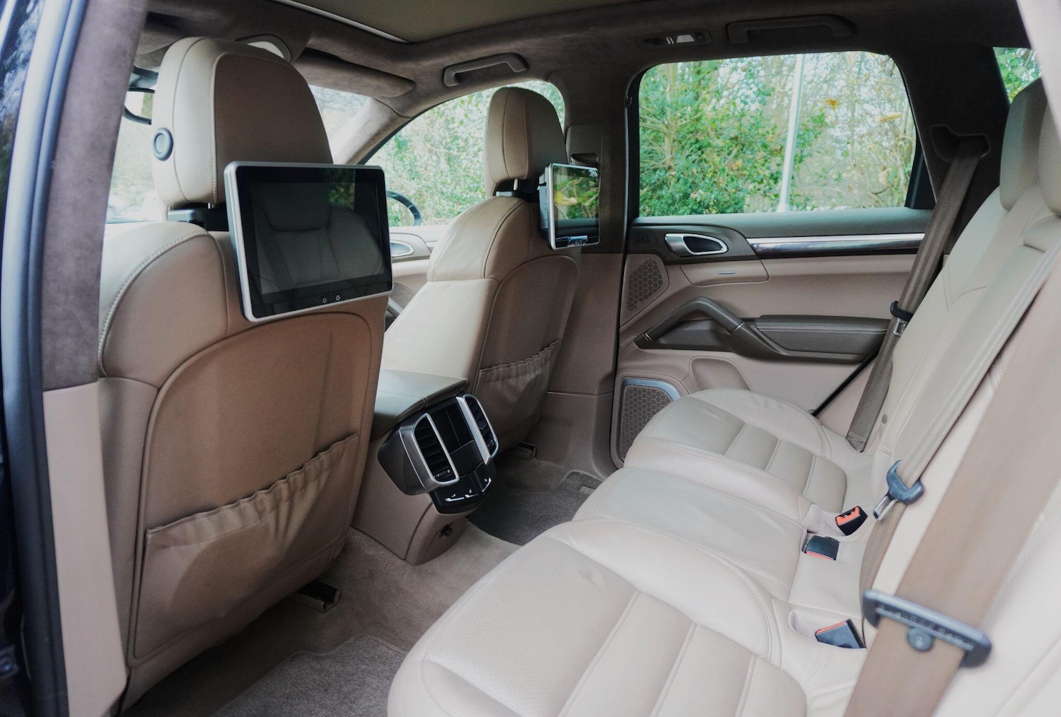 Used Porsche Cayenne for sale - 76620384: Photo 63