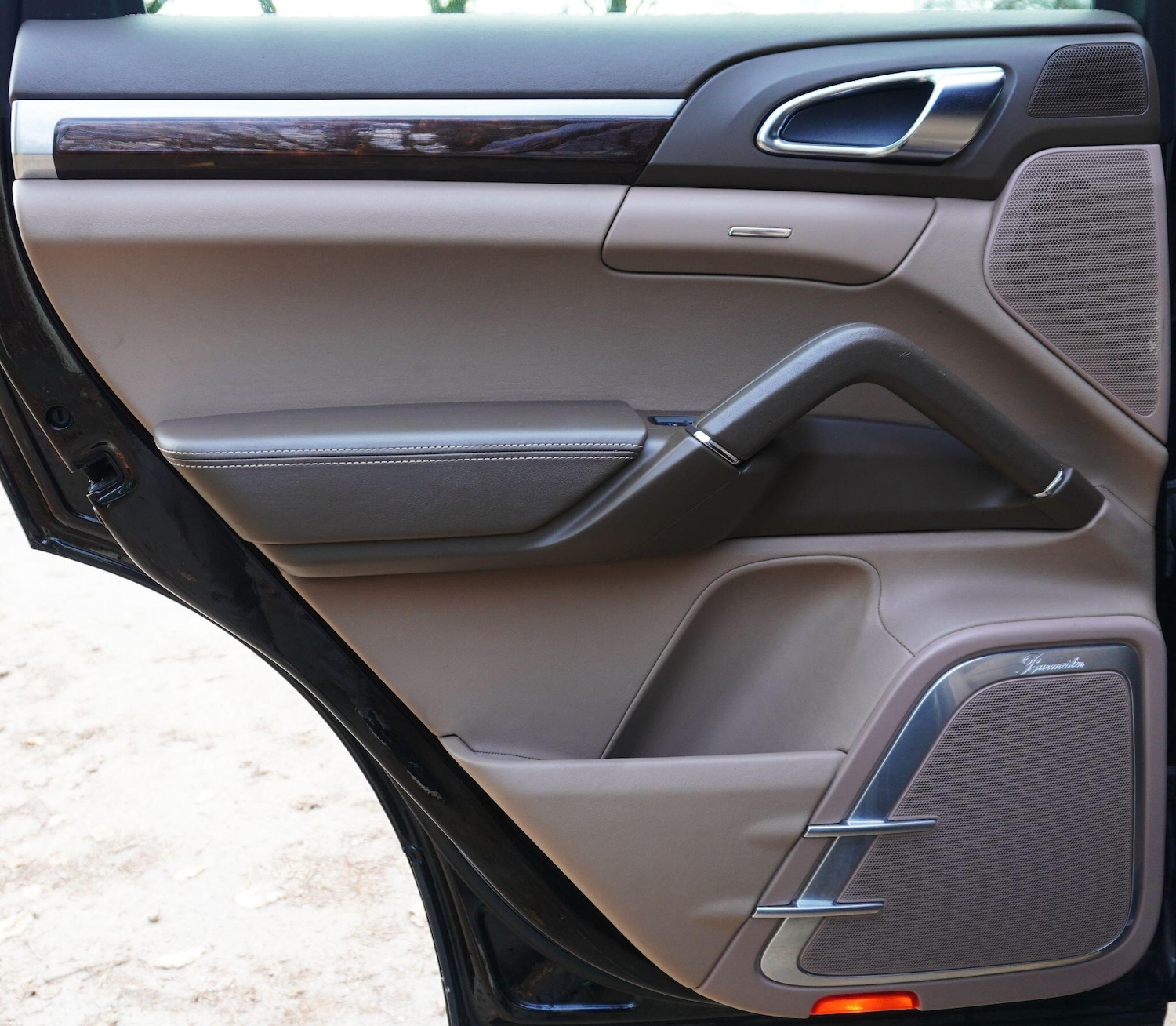 Used Porsche Cayenne for sale - 76620384: Photo 64