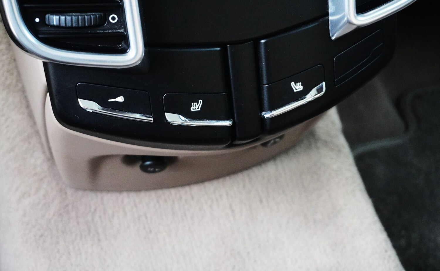 Used Porsche Cayenne for sale - 76620384: Photo 69