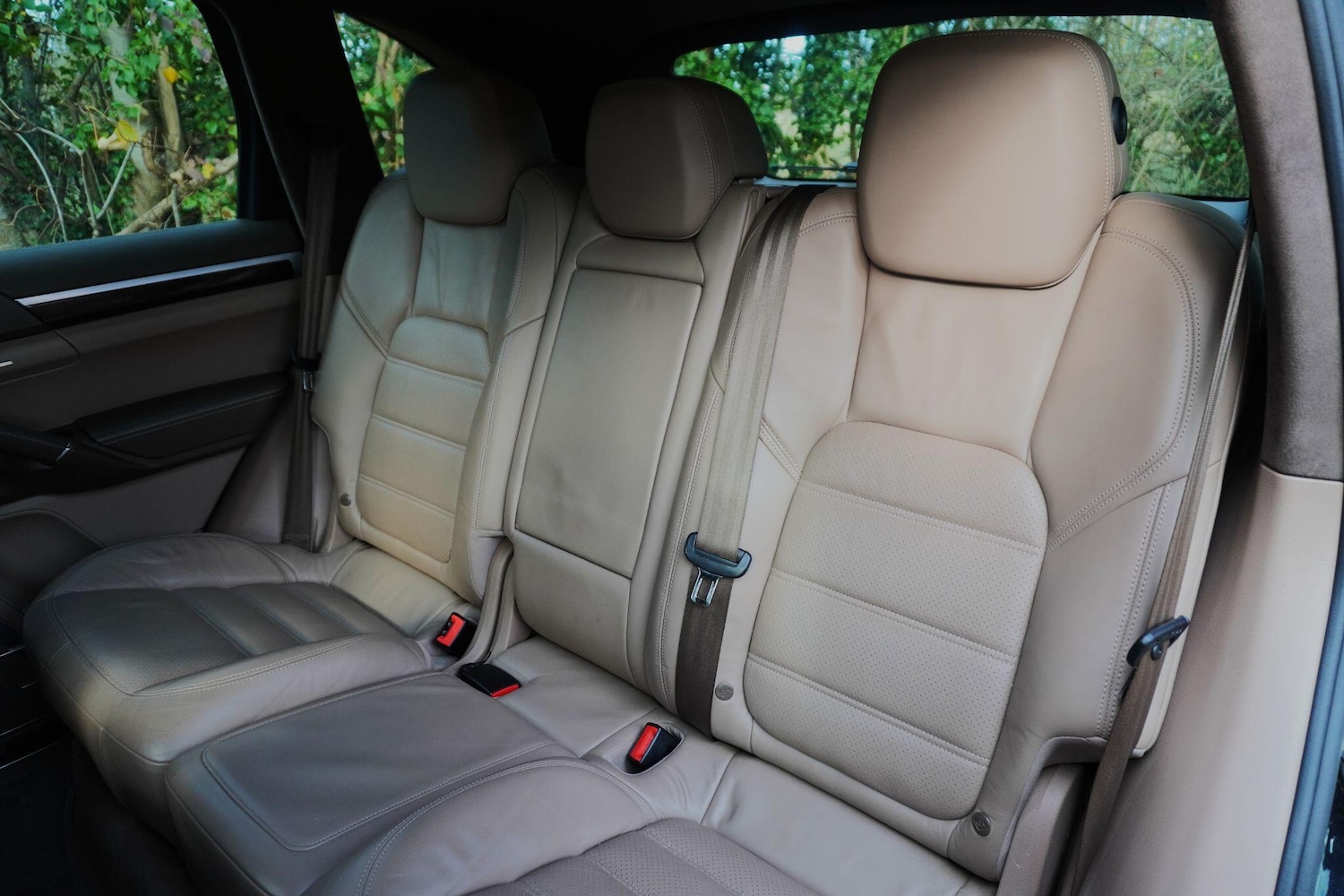 Used Porsche Cayenne for sale - 76620384: Photo 70