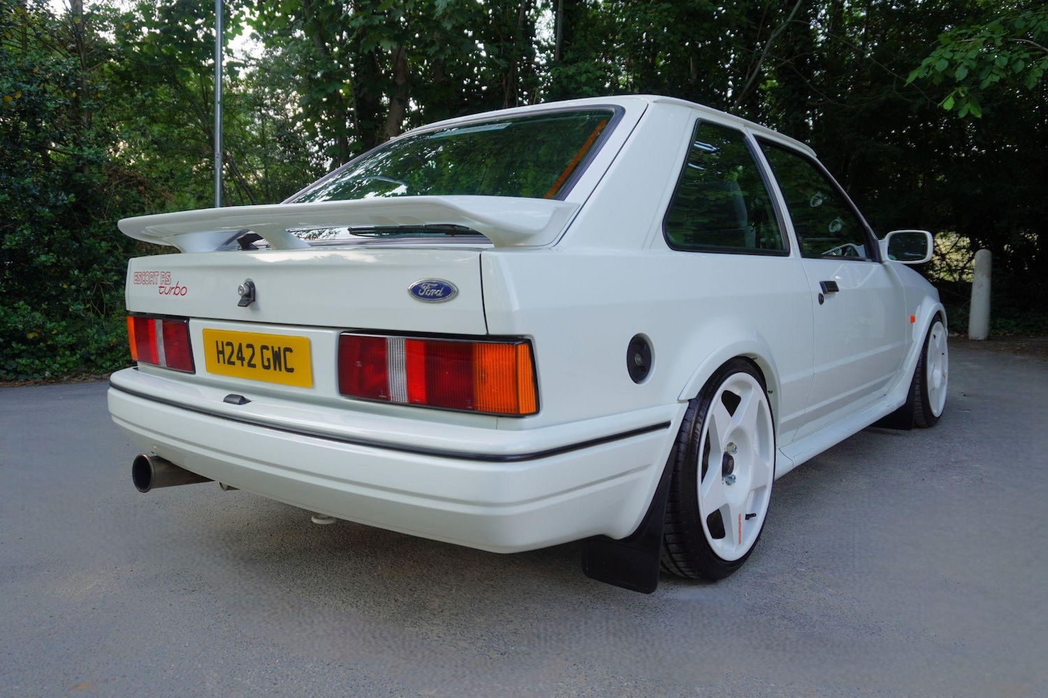 Used Ford Escort for sale - 77040393: Photo 2