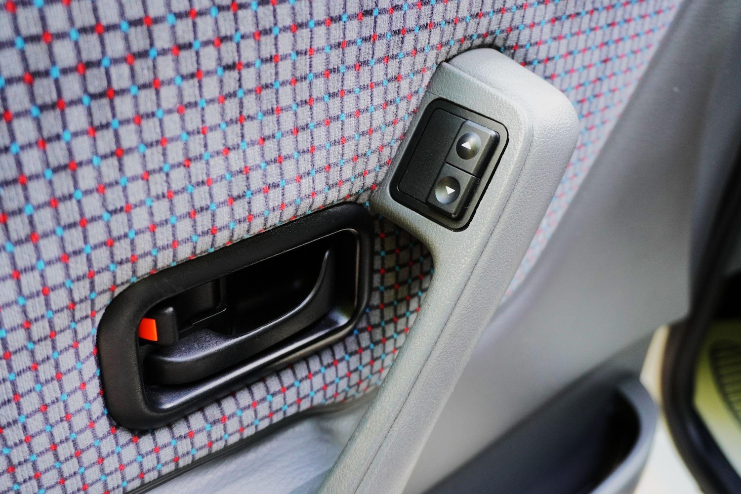 Used Ford Escort for sale - 77040393: Photo 46